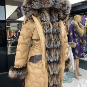 New Design Parka Helly with colorized Argentine Fox Fur - Image 4