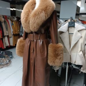 Luxurious Leather Coat "Helly" with Fox Fur - Image 12