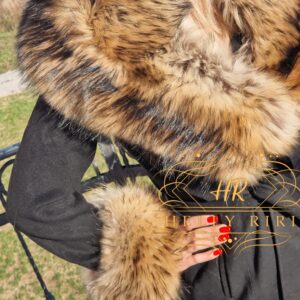 Soft Cashmere Exclusive Coat with Racoon Fur - Image 3