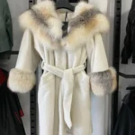 Alcantara Luxurious Coat with XXL Golden Fox Fur