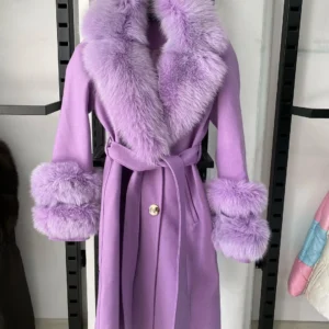 Cashmere Coat with Fox Fur - Image 12