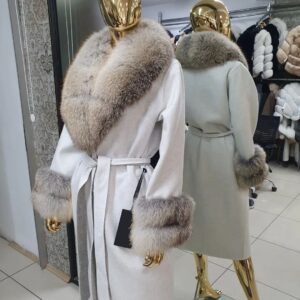 Luxurious Alpaca Coat with Genuine Golden Fox Fur - Image 4