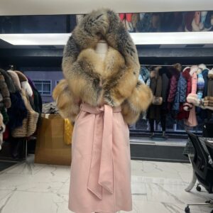 Luxurious Soft Cashmere with XXL Golden Fox fur - Image 3