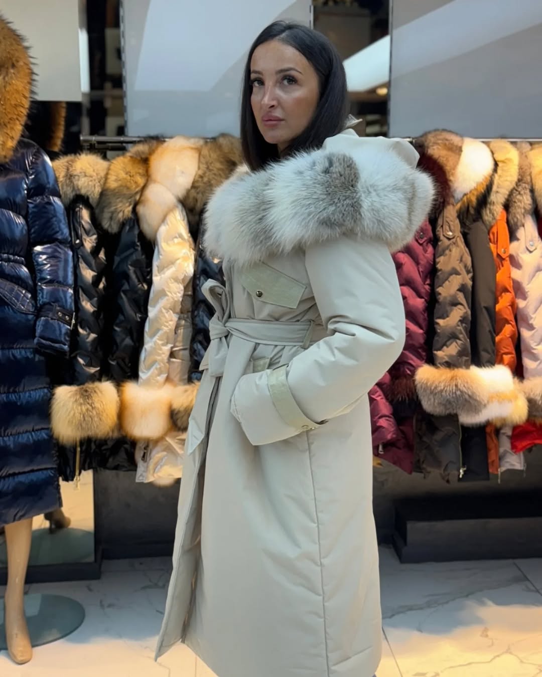 helly_riri_15db15a3a24643999aa778b12ff15c00